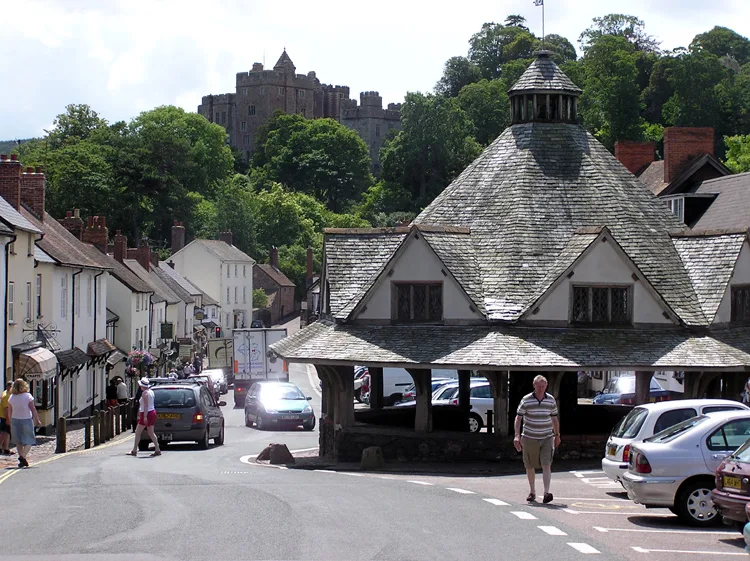 Dunster – obiectiv turistic