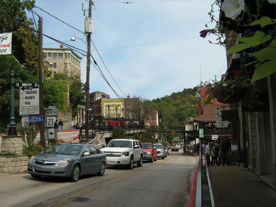 Eureka Springs — Branson (USA)