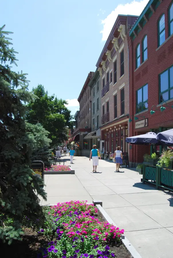 Saratoga Springs — Middle Township (USA)