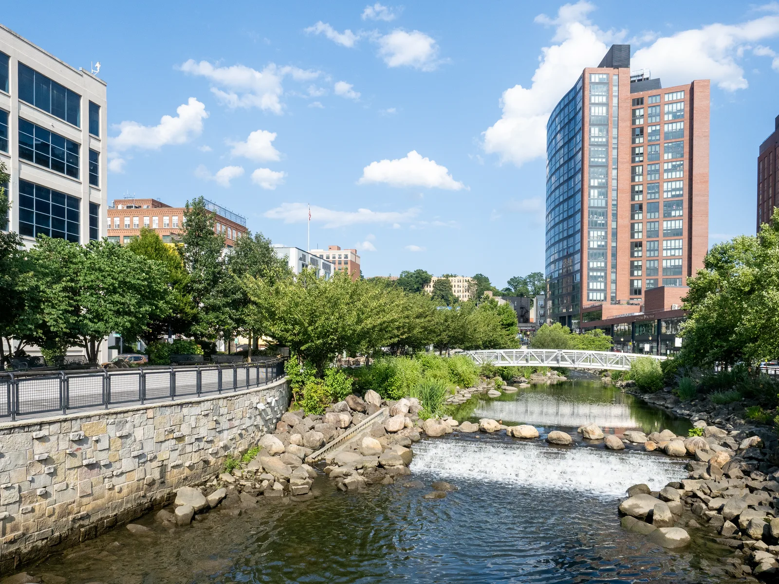 Yonkers — Middle Township (USA)