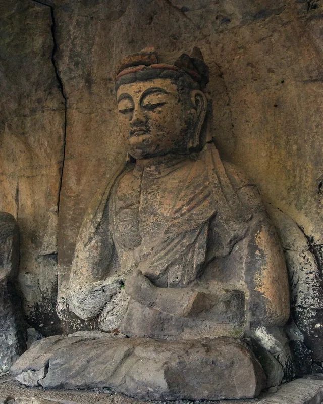 Buddha de piatră din Usuki