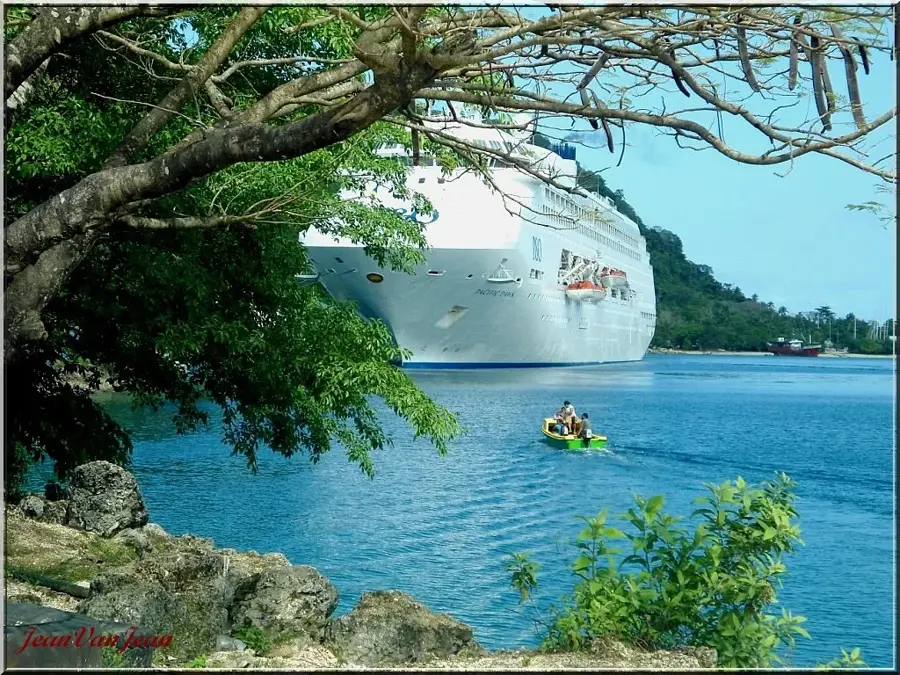 Mollul principal din Port Vila — Insula Hideaway (Vanuatu)