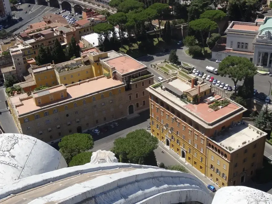 Palatul San Carlo — Calea Cameliilor (Vatican)