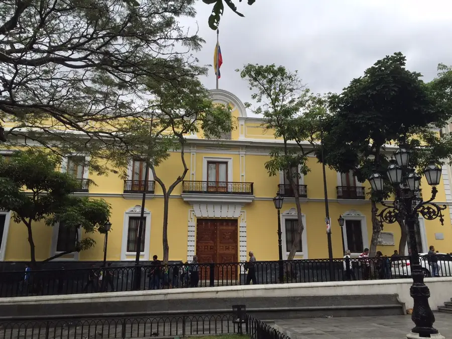 Caracas-i Sárga Ház — Aula Magna - UCV (Venezuela)