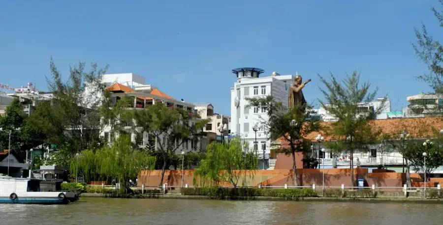 Can Tho — Râul Roșu (Vietnam)