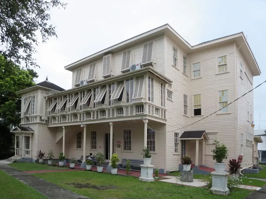 Walter Roth Museum