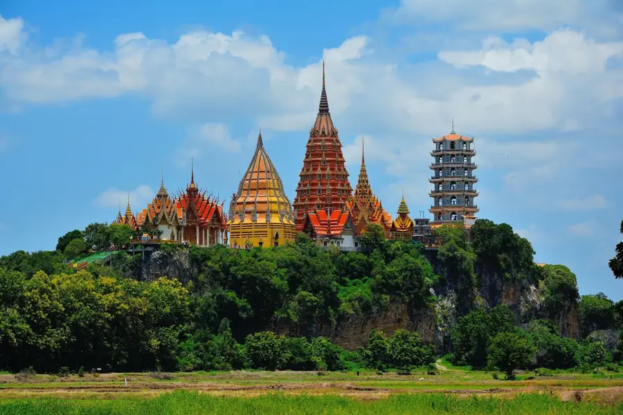 Wat Tham Pha Dan — Pakxan (Laos)