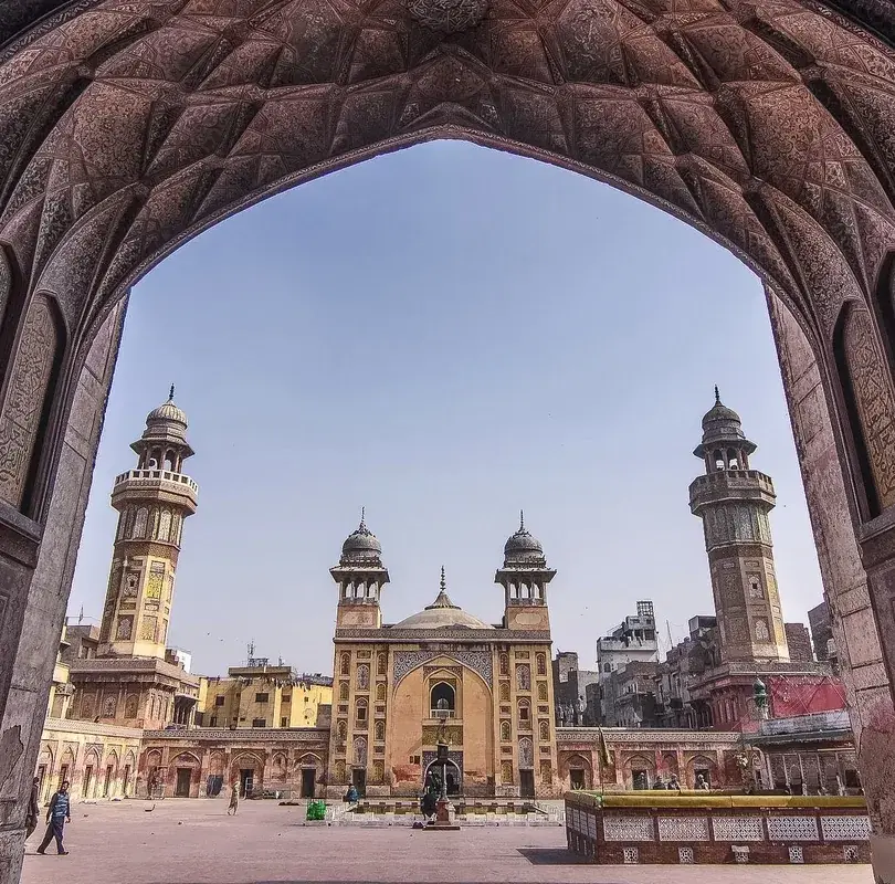 Wazir Khan-mecset — Bagh-e-Jinnah (Pakisztán)