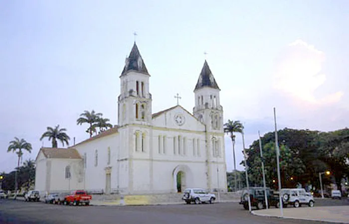 Șantierul naval din São Tomé — Banca Centrală (São Tomé și Príncipe)