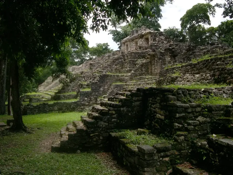 Yaxchilán — Palenque (Mexico)