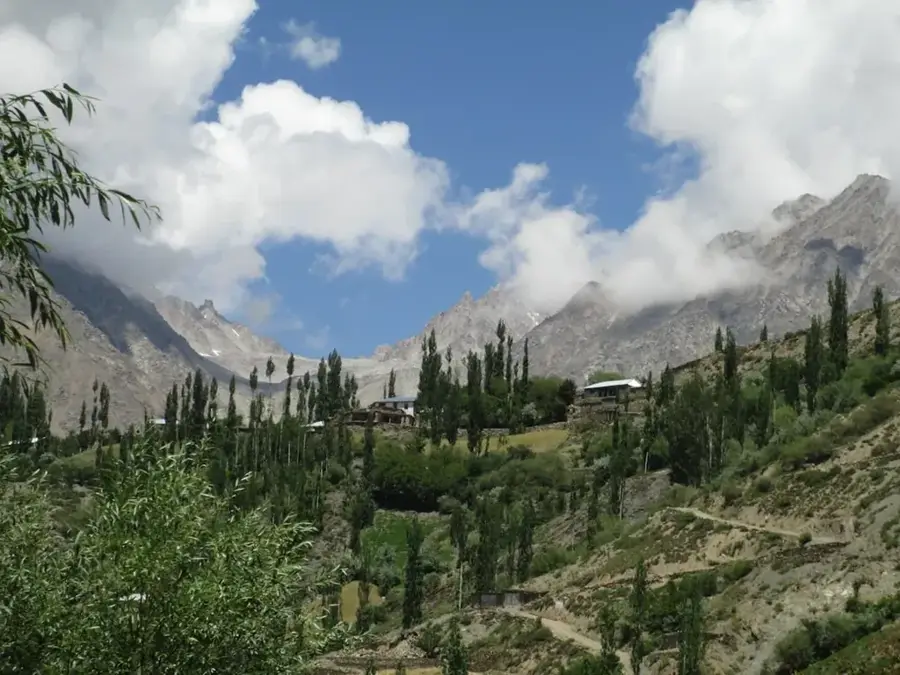 Zarghun Ghar