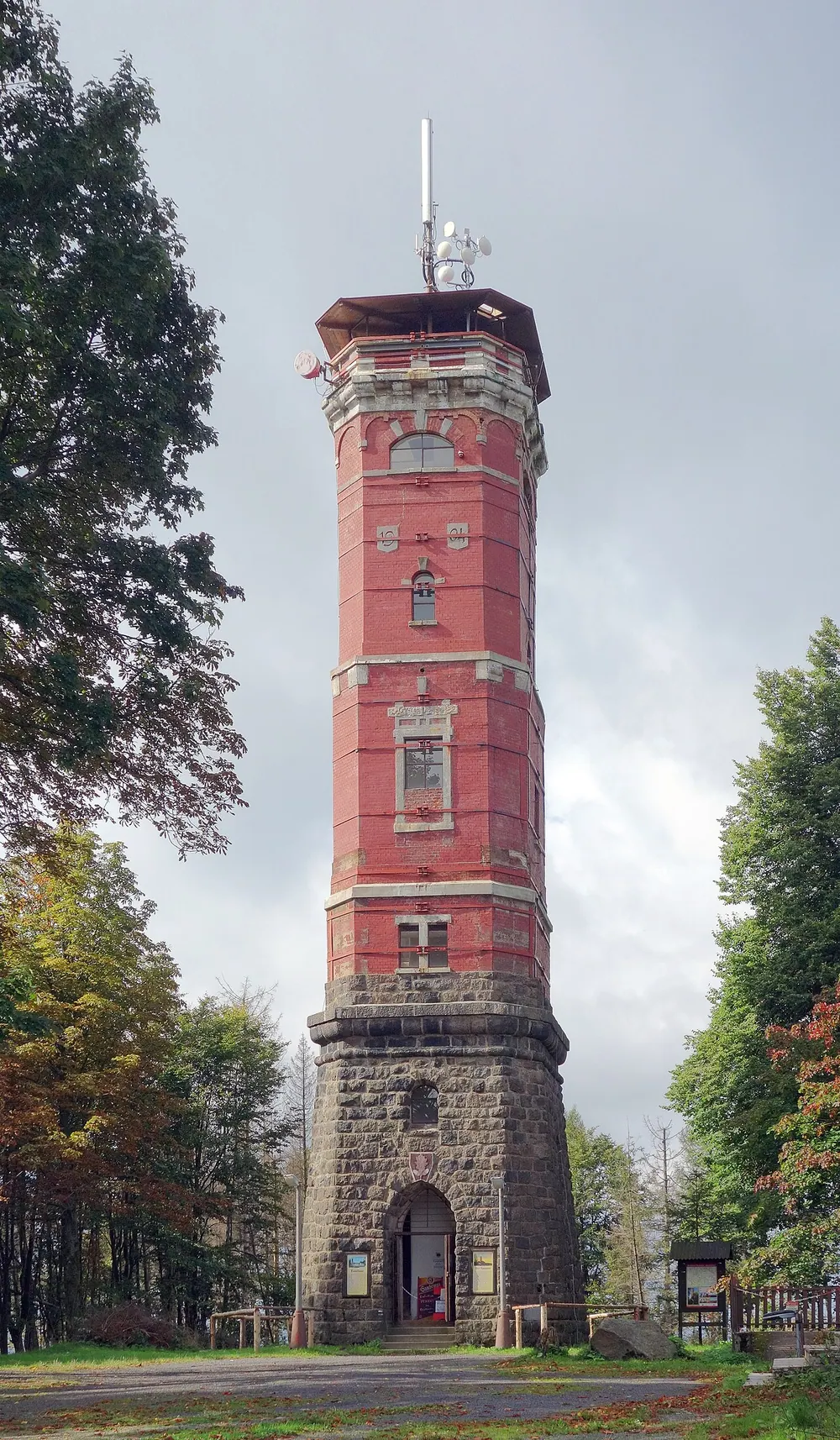 Bismarckturm Nixdorf